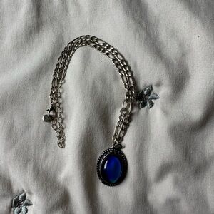 silver mood color changing pendant